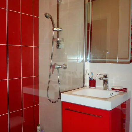 T2 Rénové Avec Balcon, Parking Couvert, Animaux Admis - Fr-1-92-583 Appartement