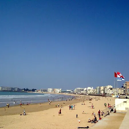 T2 Rénové Avec Balcon, Parking Couvert, Animaux Admis - Fr-1-92-583