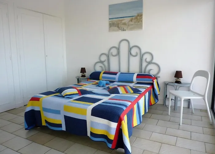 T2 Renove Avec Balcon, Parking Couvert, Animaux Admis - Fr-1-92-583 Apartmán